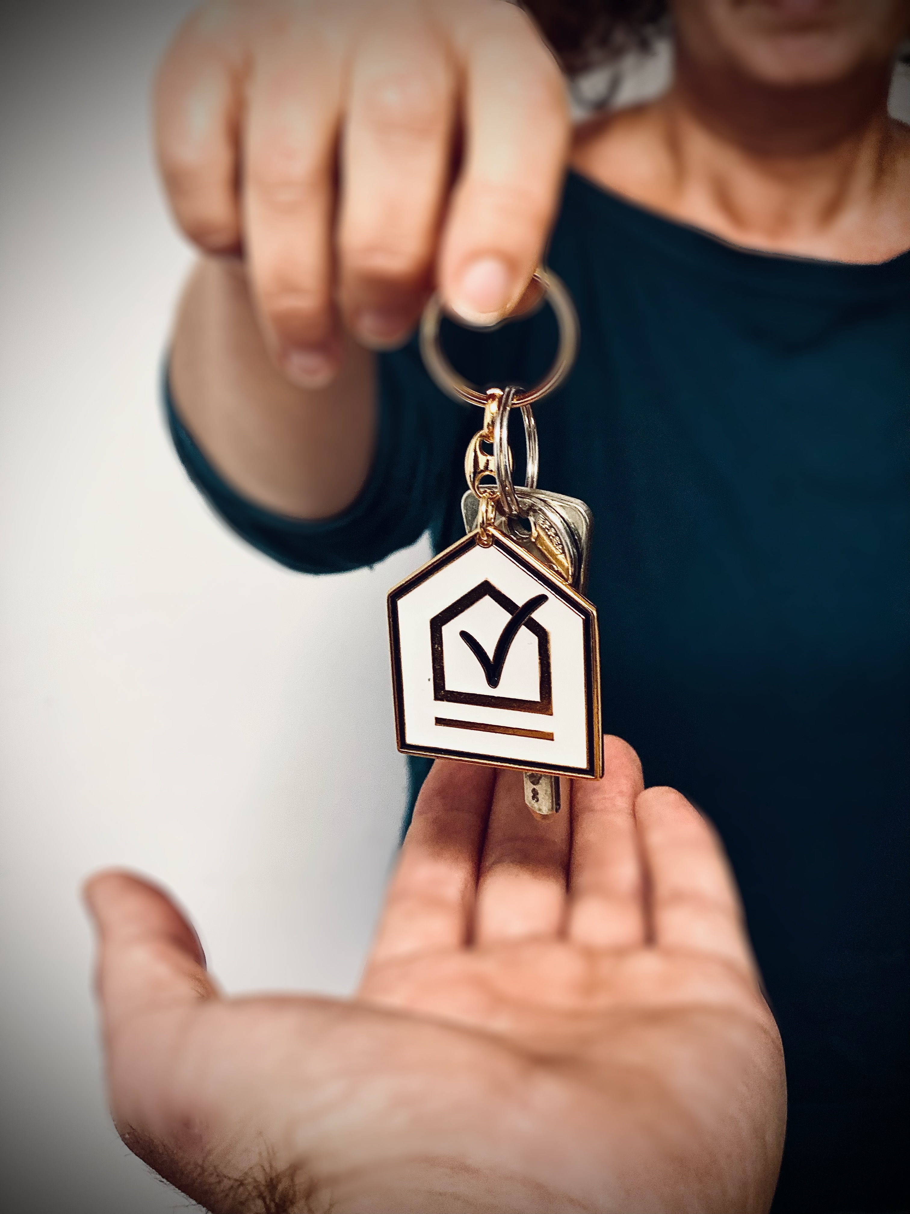 Stai pensando di vendere il tuo immobile? Ottieni gratuitamente una valutazione della tua proprietà e dai il via al tuo nuovo progetto!